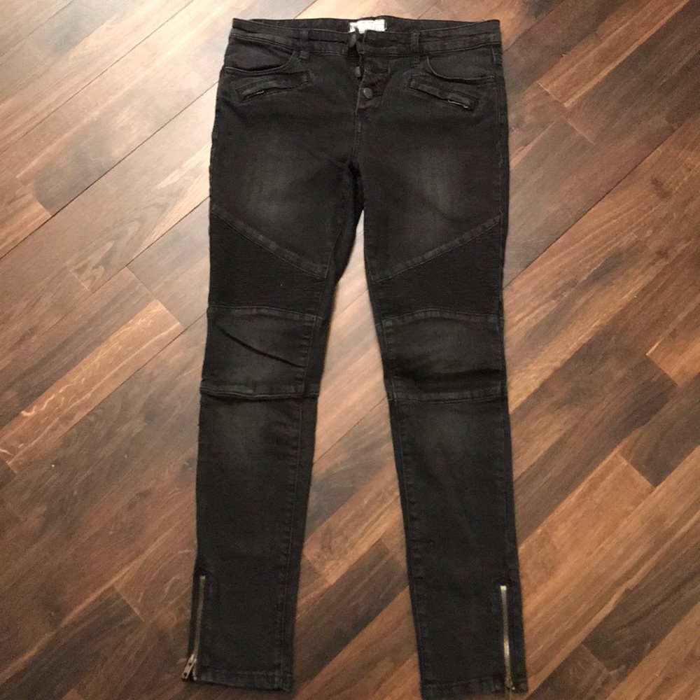 Black Skinny Jeans